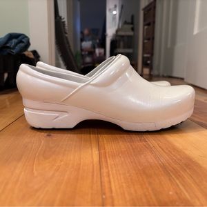White Anywhere white clogs